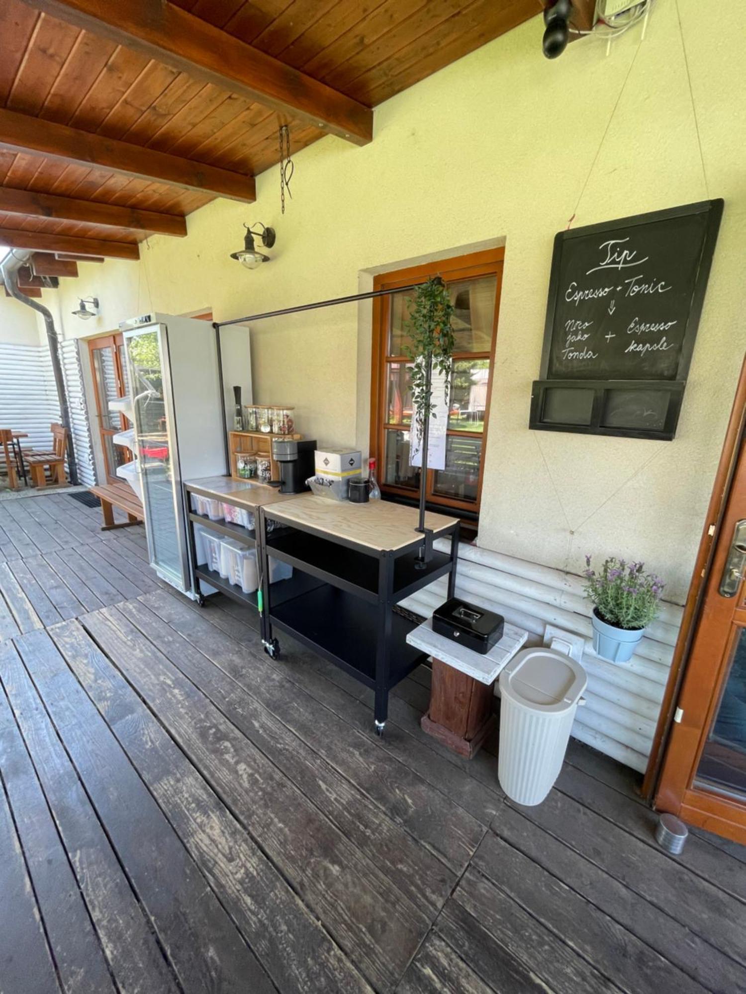 Camp Alpa Hotel Ostrovacice ภายนอก รูปภาพ