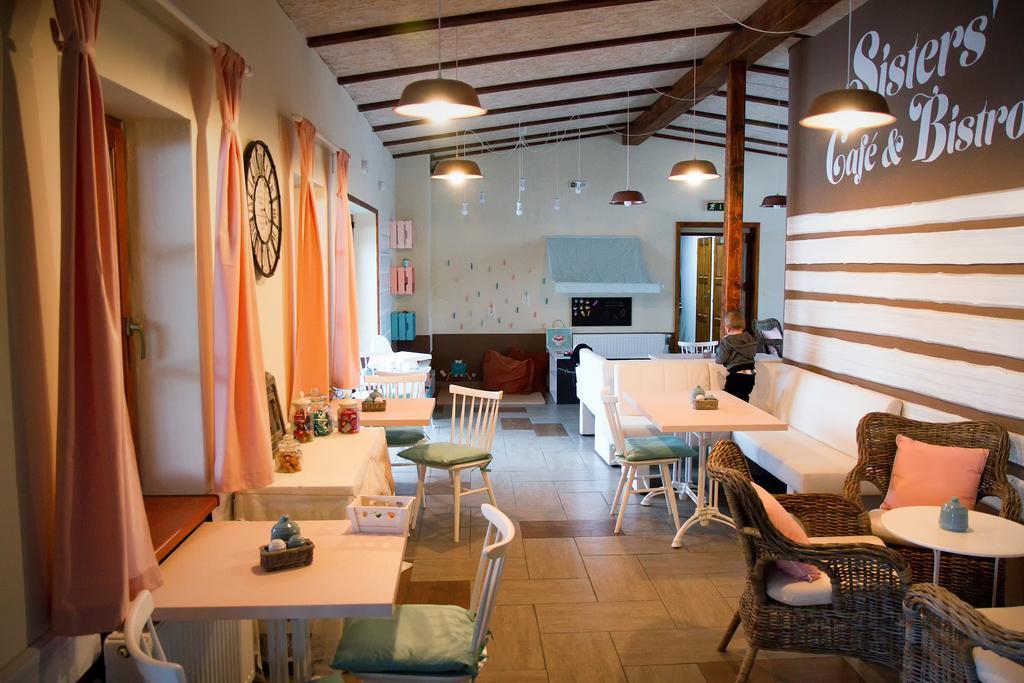 Camp Alpa Hotel Ostrovacice ภายนอก รูปภาพ